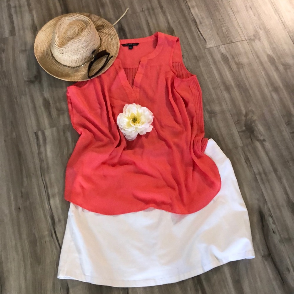 Zac & Rachel lovely coral sleeveless blouse🌺